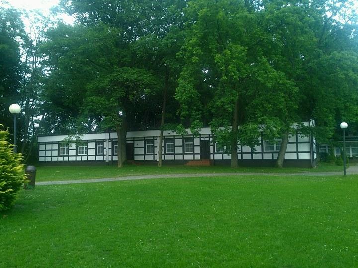 Osieki  Hostel Dworek Osiecki Koral מראה חיצוני תמונה