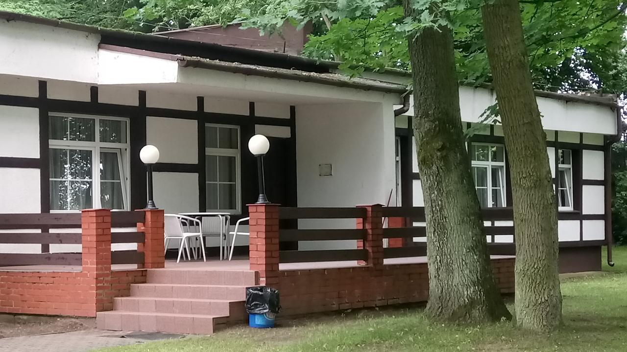 Osieki  Hostel Dworek Osiecki Koral מראה חיצוני תמונה