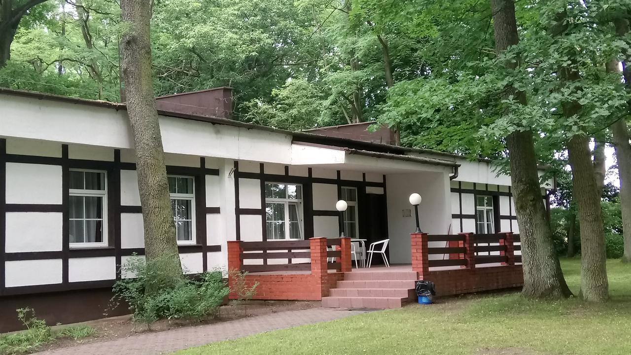 Osieki  Hostel Dworek Osiecki Koral מראה חיצוני תמונה